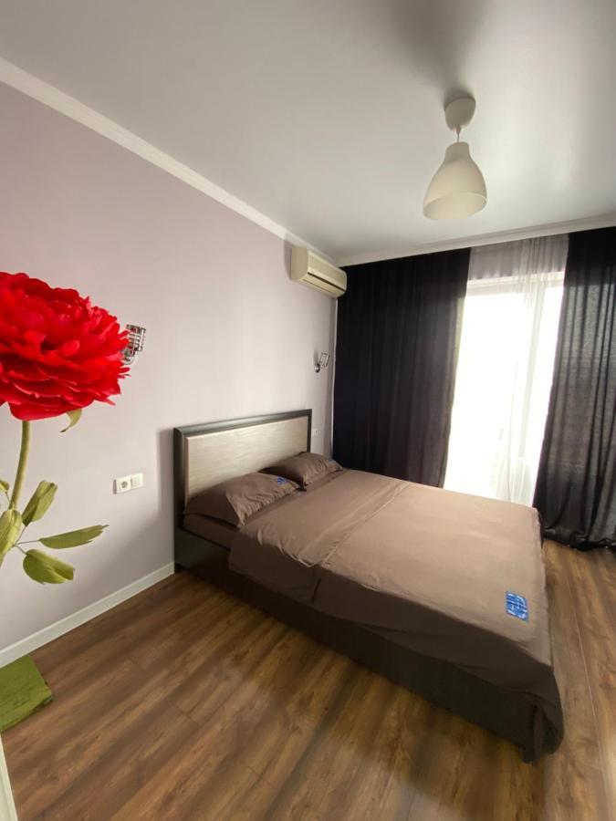 Квартира В Центре Алматы Buitenkant foto