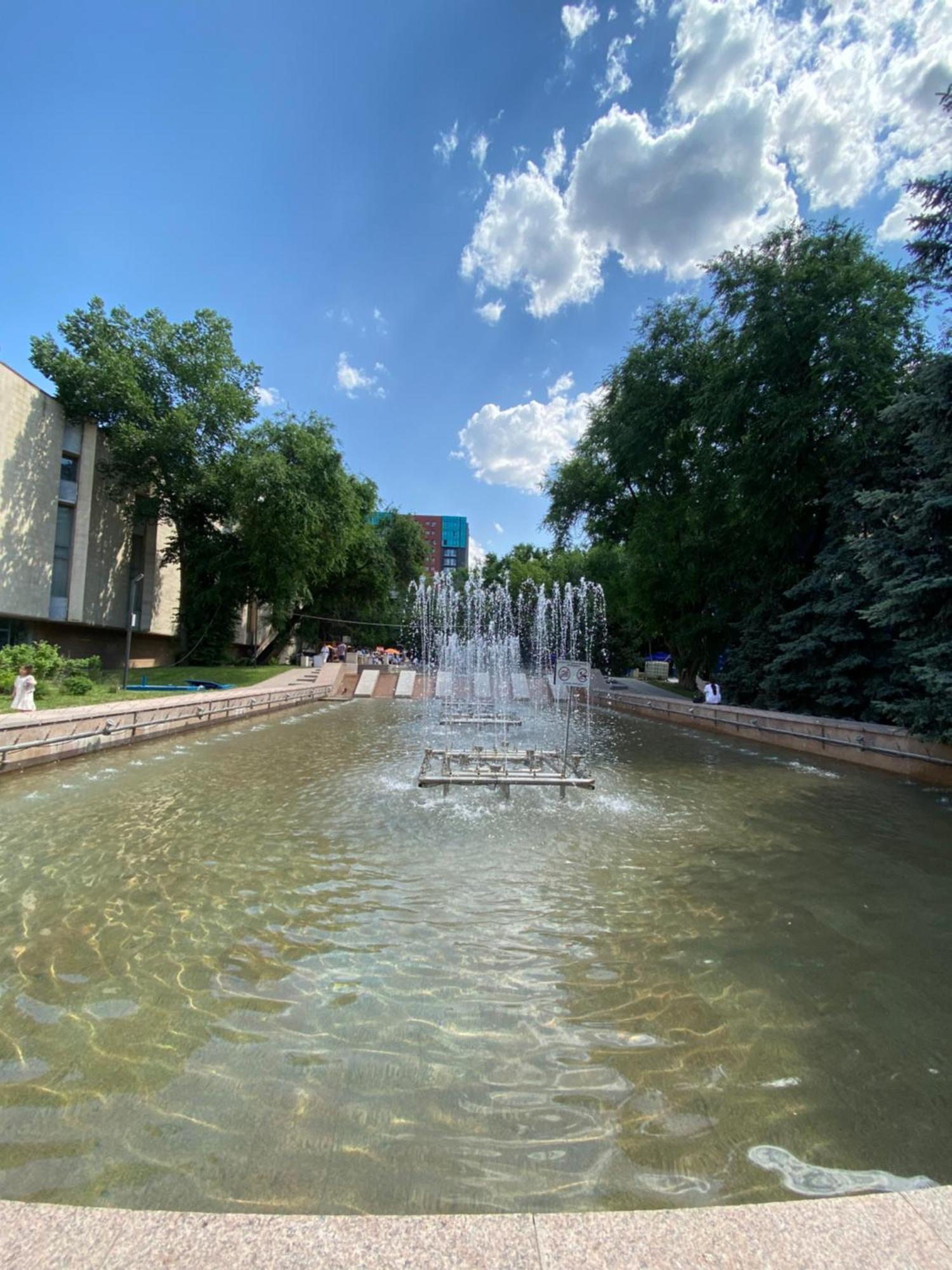 Квартира В Центре Алматы Buitenkant foto